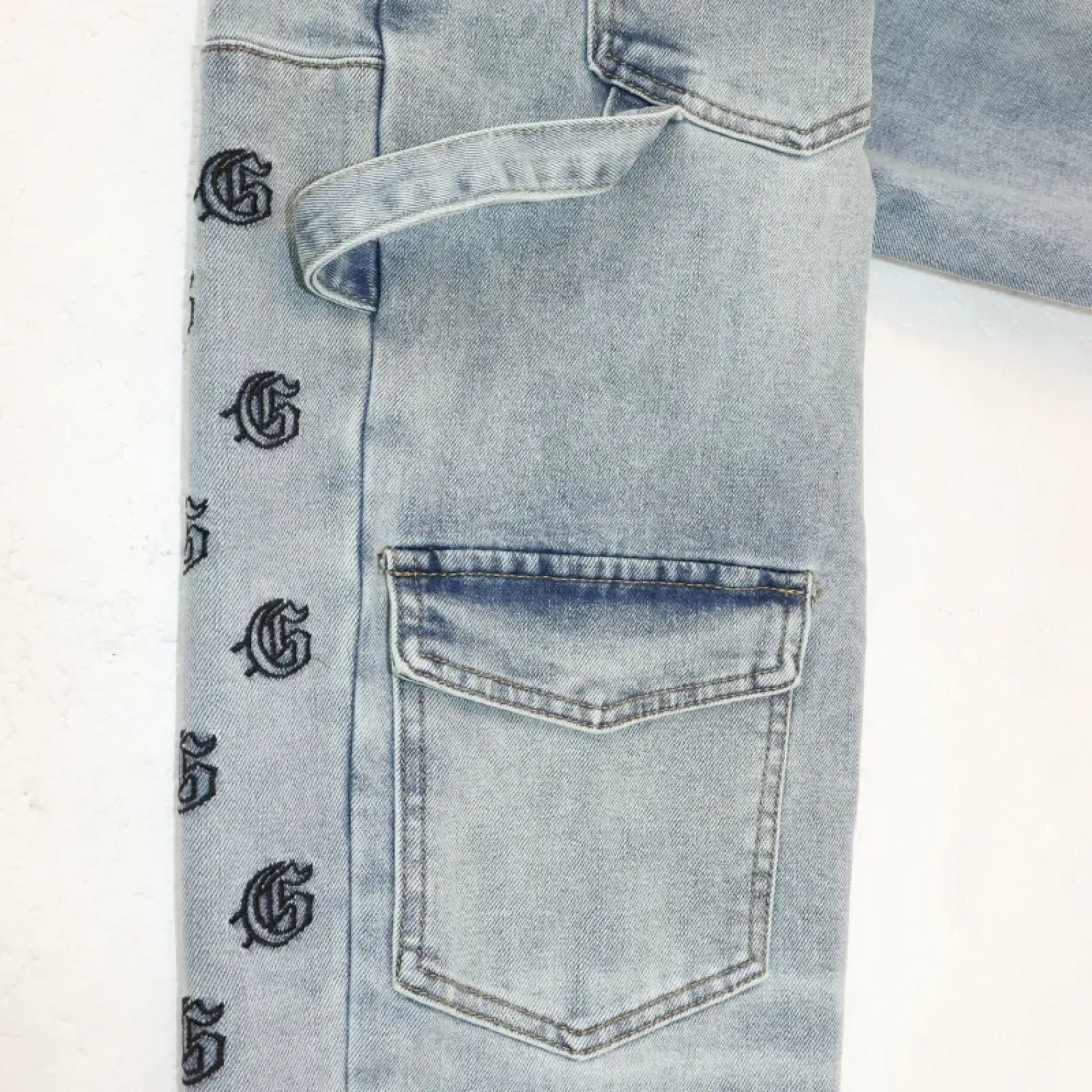Godspeed Embroidered Multi-Pocket Jeans Blue