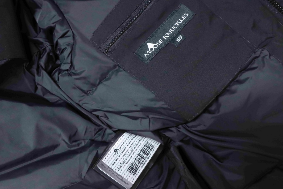 Moose Knuckles Multi-pocket Down Jacket Black(NFC)