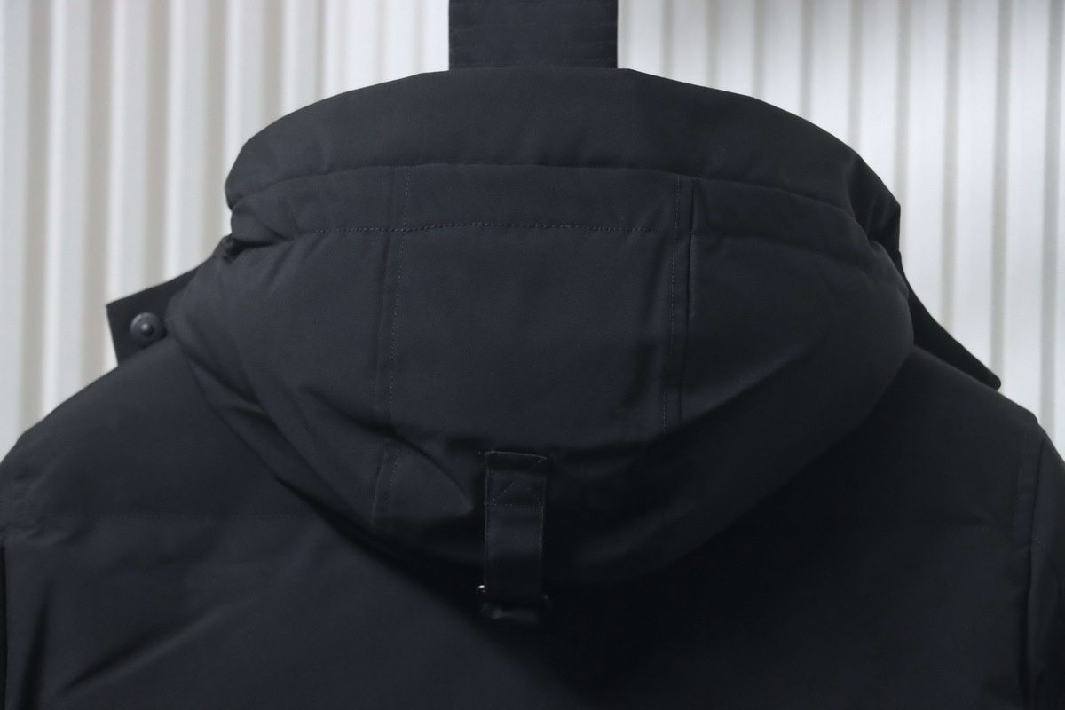 Moose Knuckles Multi-pocket Down Jacket Black(NFC)