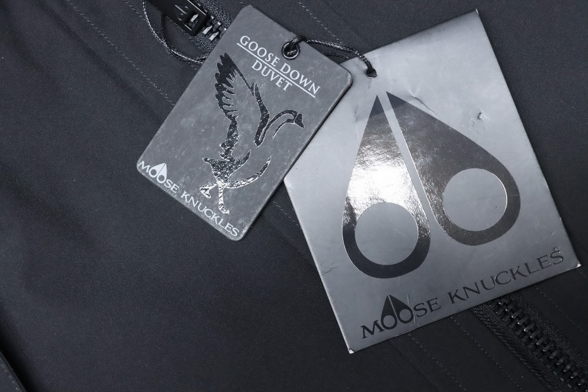 Moose Knuckles Multi-pocket Down Jacket Black(NFC)