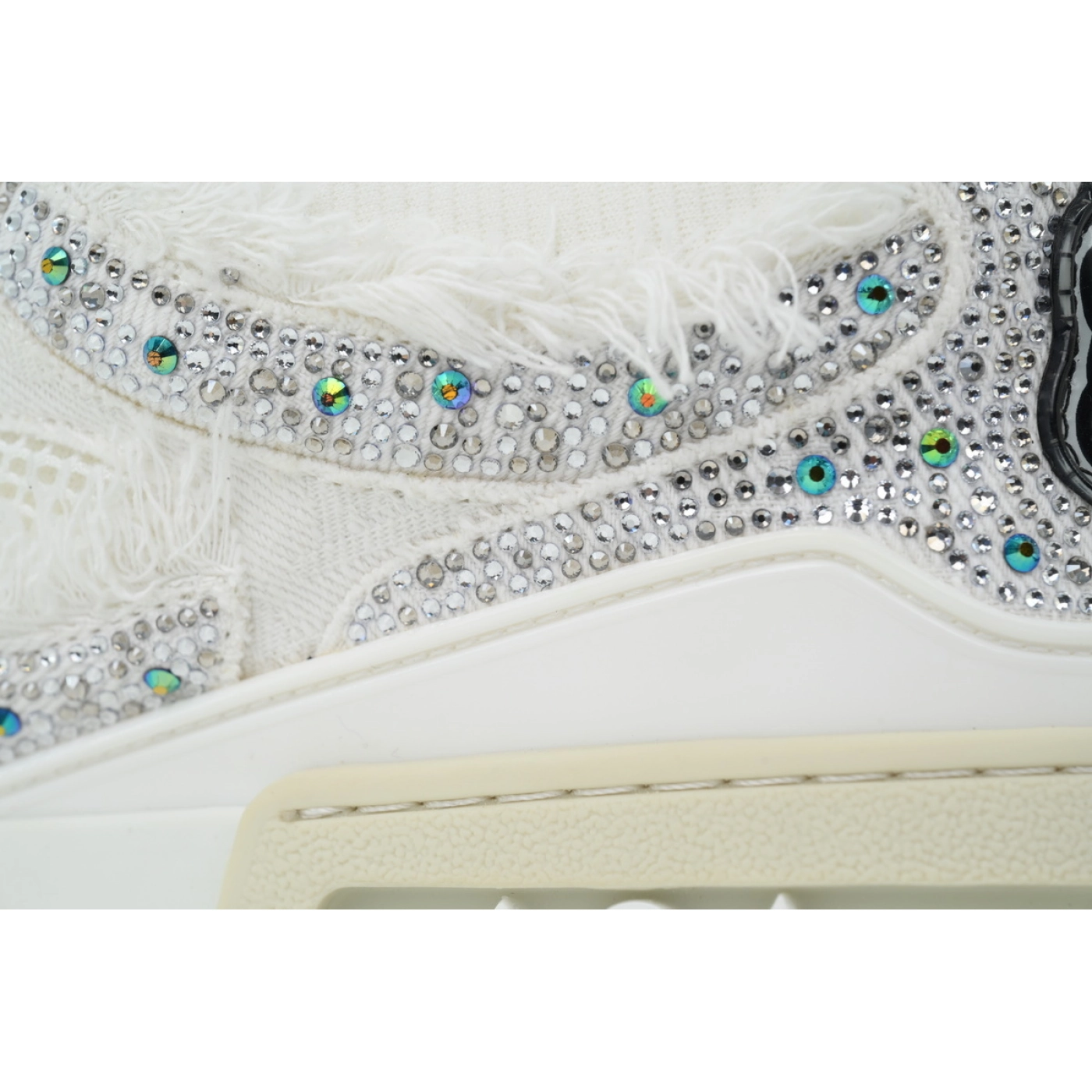 Louis Vuitton LV Skate Sneaker Silver White Diamond