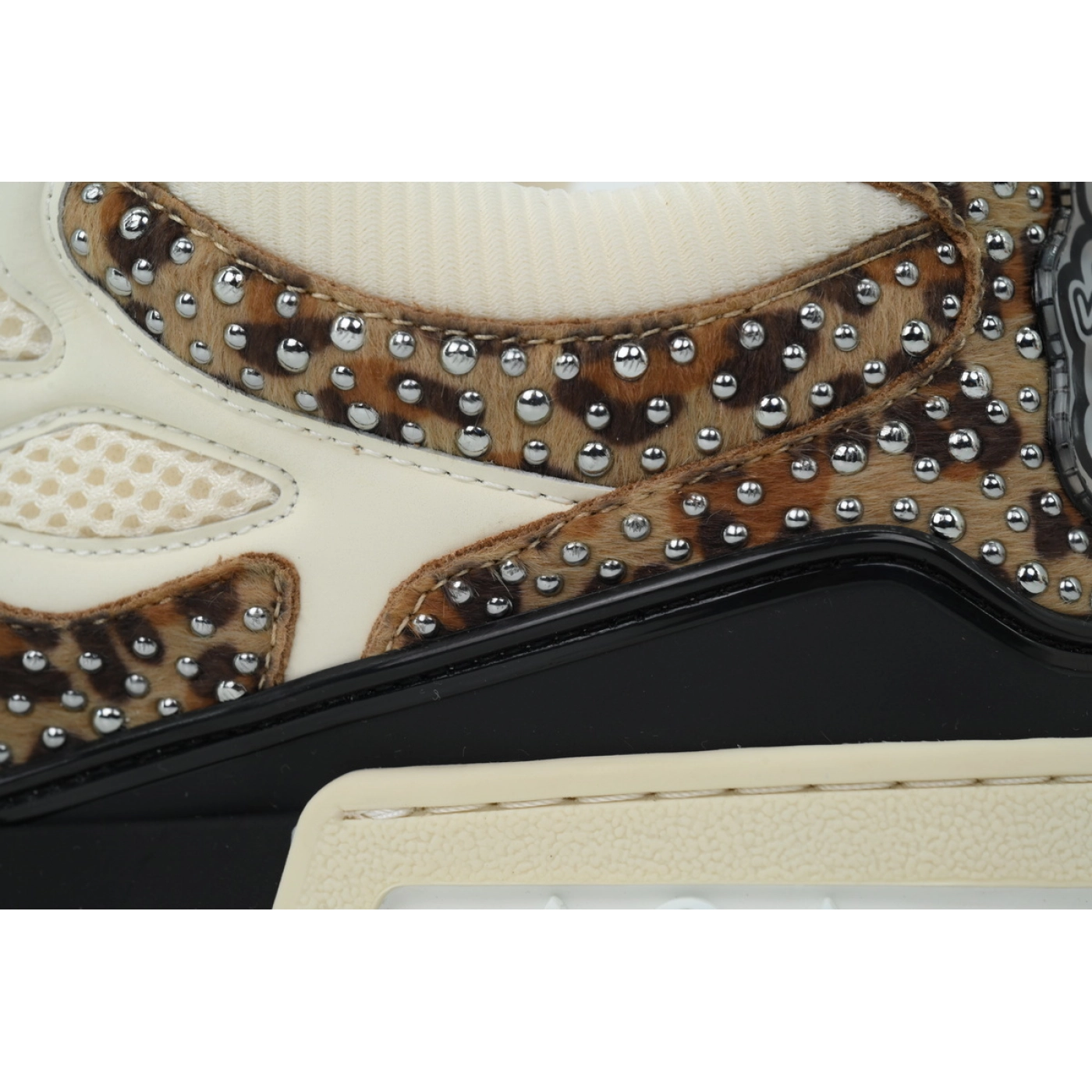 Louis Vuitton LV Skate Sneaker White Coffee Diamond