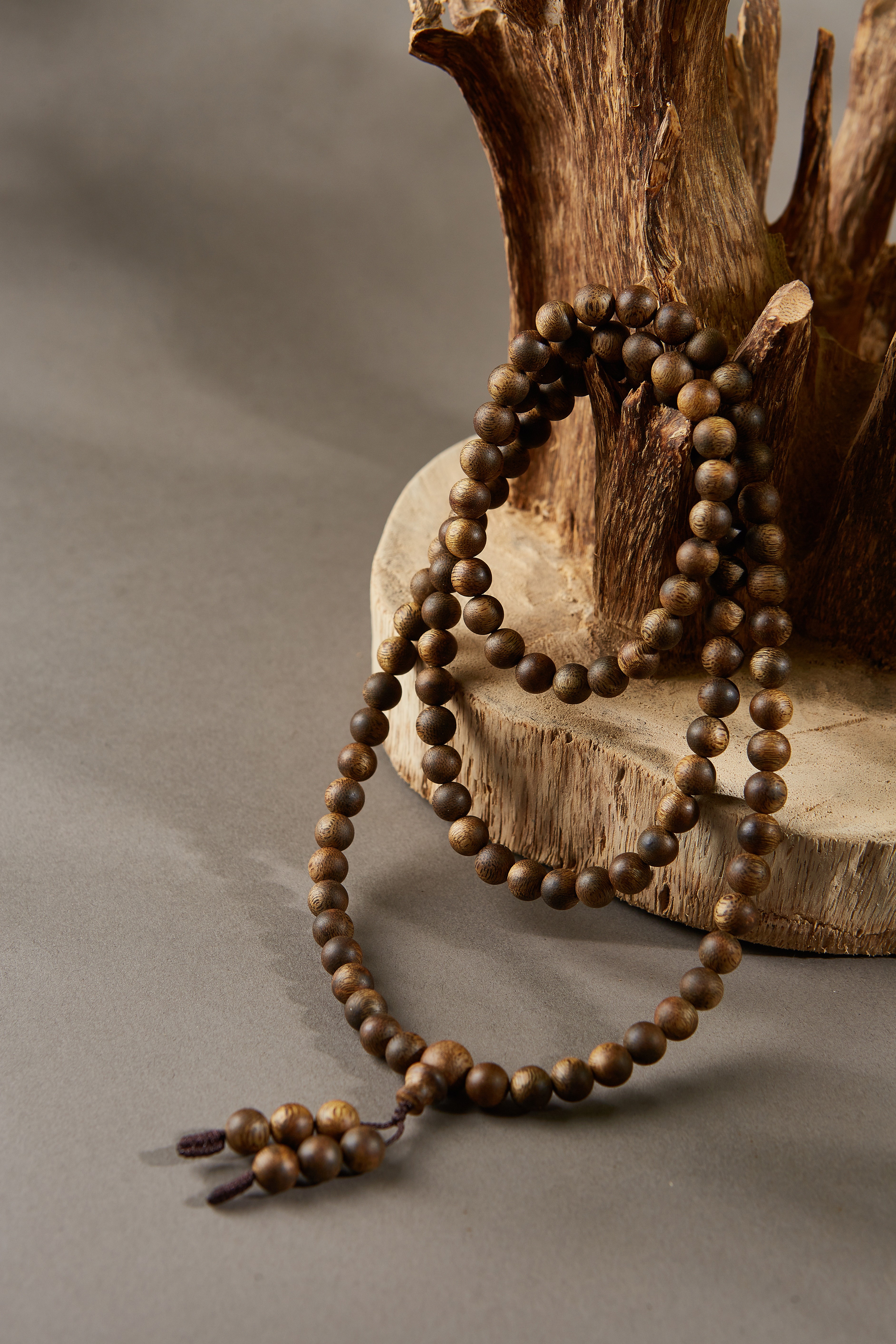 G03-Multi-circle round bead agarwood bracelet