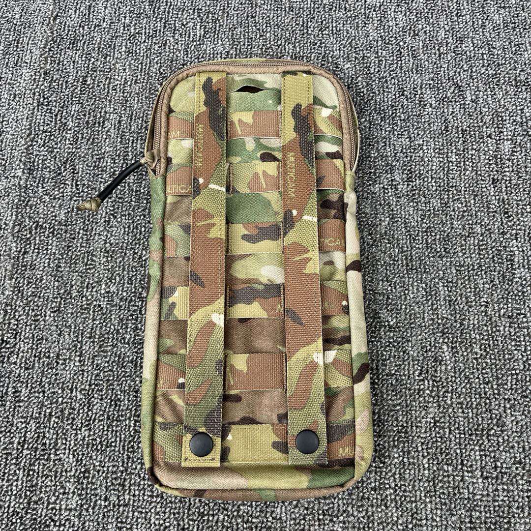 TR Paraclete style hydration pouch