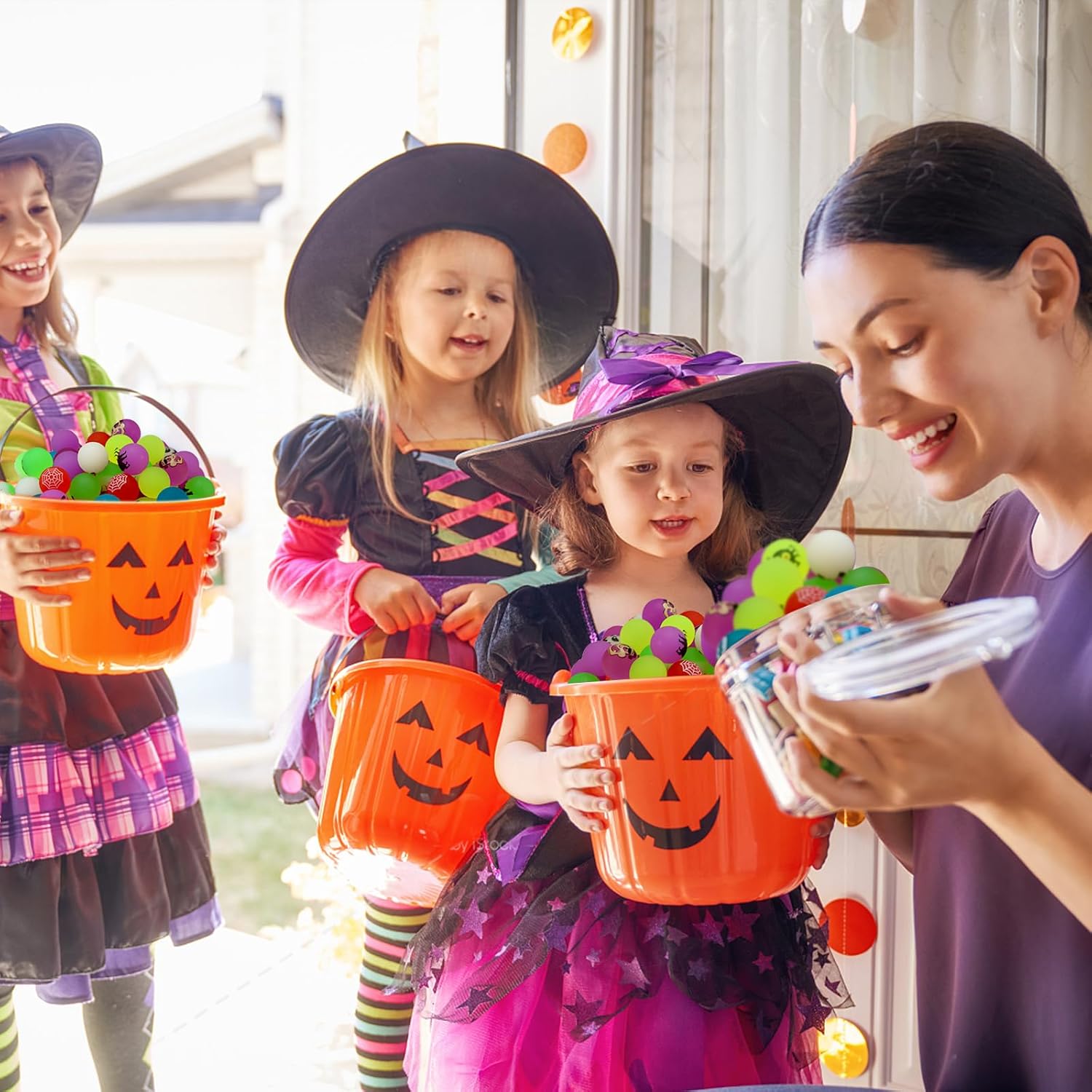 Halloween Theme Designs Bouncing Balls - Glow in The Dark Bouncy Party Favors Supplies for Kids, Trick or Treating Goodie Light Spooky