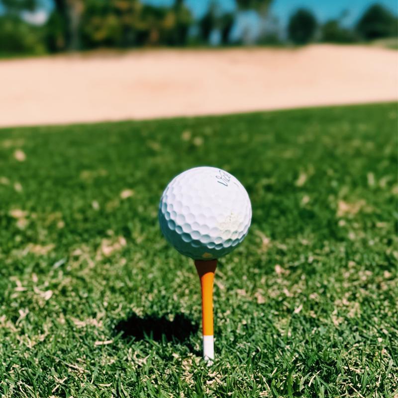 Tee Box Smokes - Premium Bamboo Golf Tees - Funny Cigarette-Style Gift for Men & Women - Reusable Magnetic Box