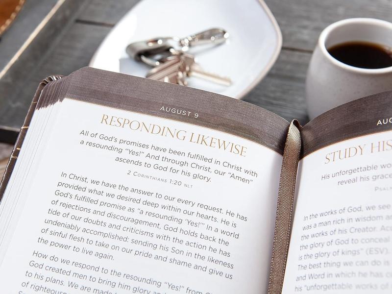 Jesus First for Men: 365 Devotions to Start Your Day