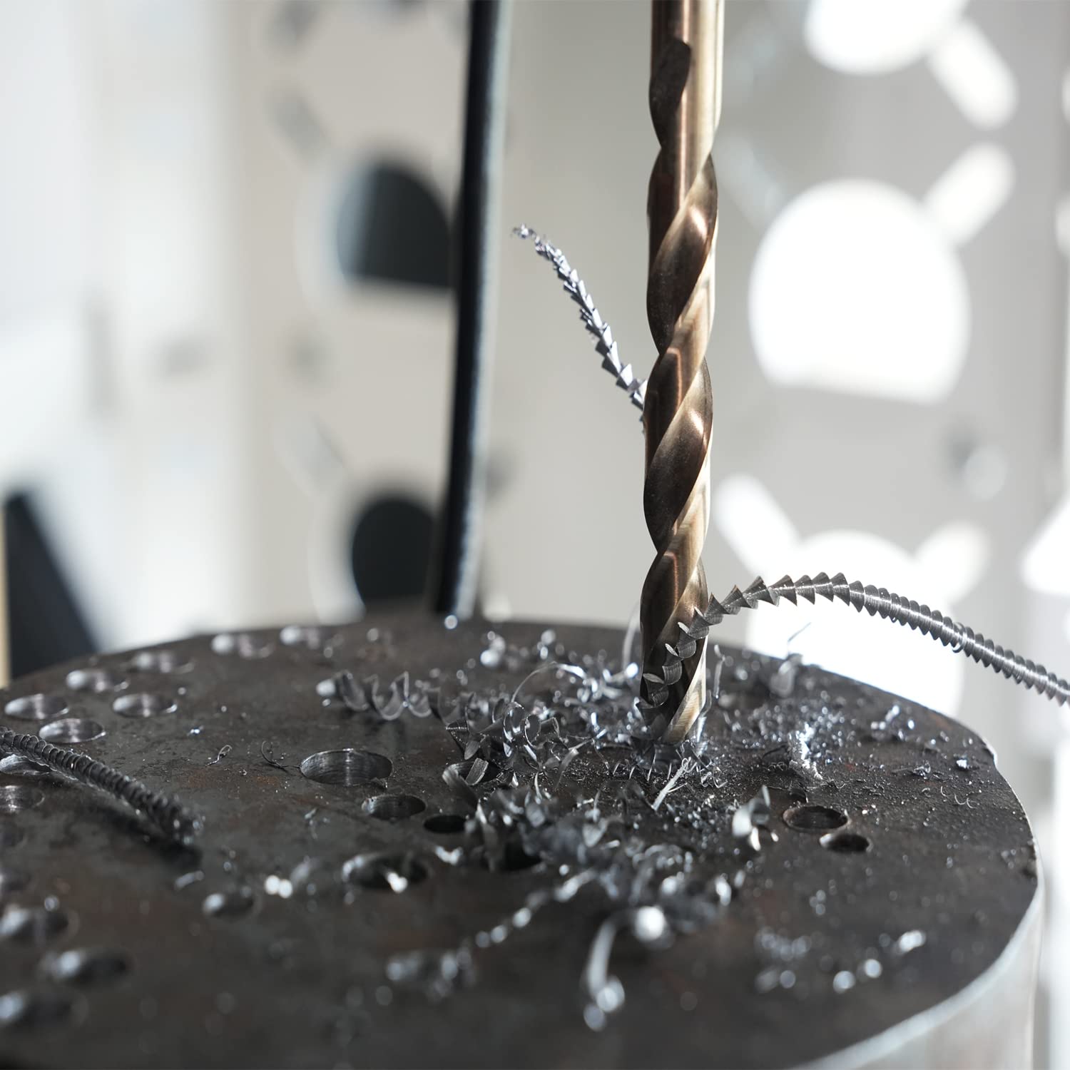 29Pcs Cobalt Drill Bits Set, M35 High Speed Steel, 135 Degree Tip, Stainless Steel, Plastic and Wood with Metal Indexed Storage Case 1/16