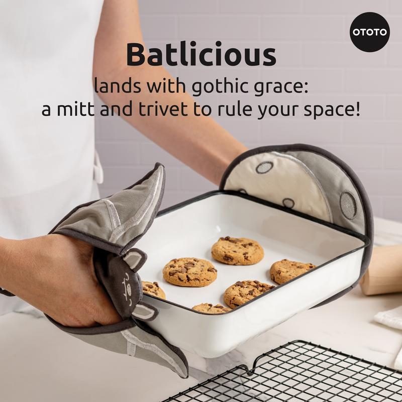 👻NEW! OTOTO Batlicious Oven Mitts & Pot Holders Set – Cute Goth Kitchen Decor