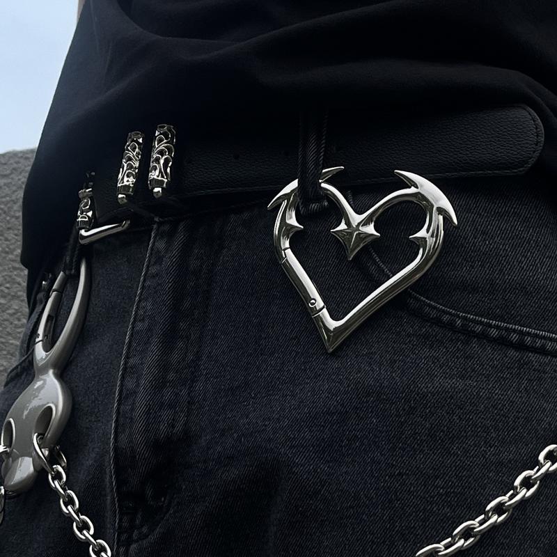 🔥Heartbreaker Carabiner Gothic Heart-Shaped Metal Keychain