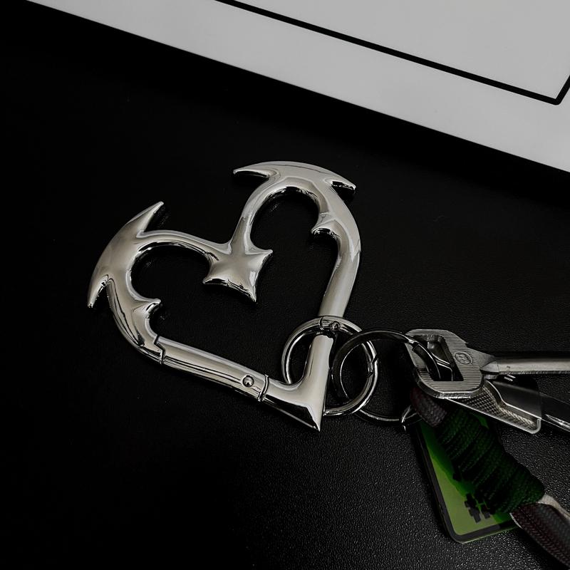 🔥Heartbreaker Carabiner Gothic Heart-Shaped Metal Keychain