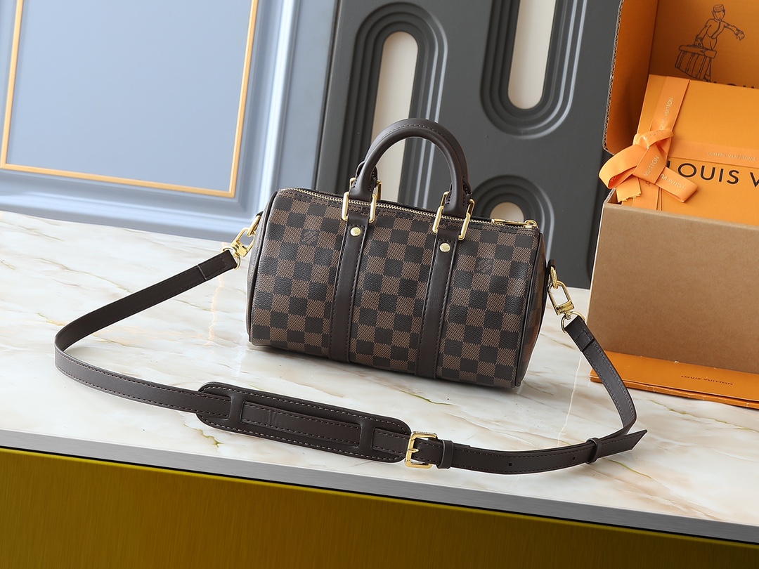 Luxury Designer Bag Women's Fashion Bag Kaga Handbag Concentrated leather handle detachable shoulder strap Trend style