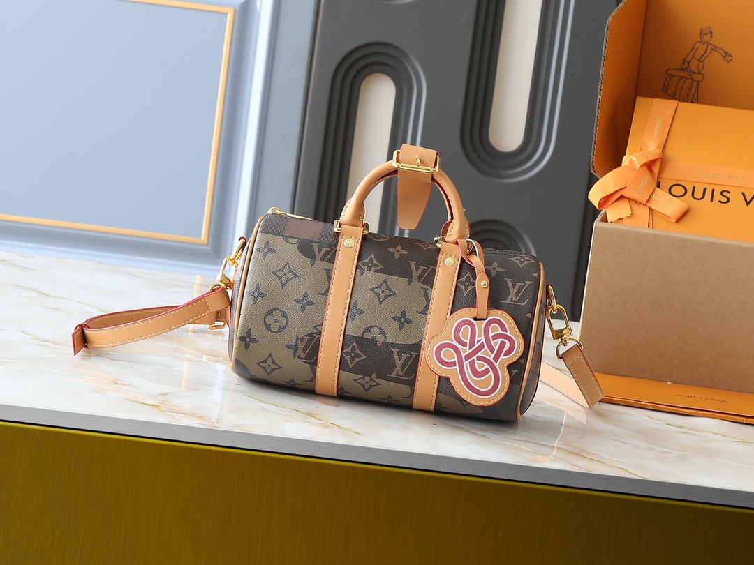 Luxury Designer Bag Women's Fashion Bag Presbyopia Handbag Concentrated leather handle removable shoulder strap Trend style