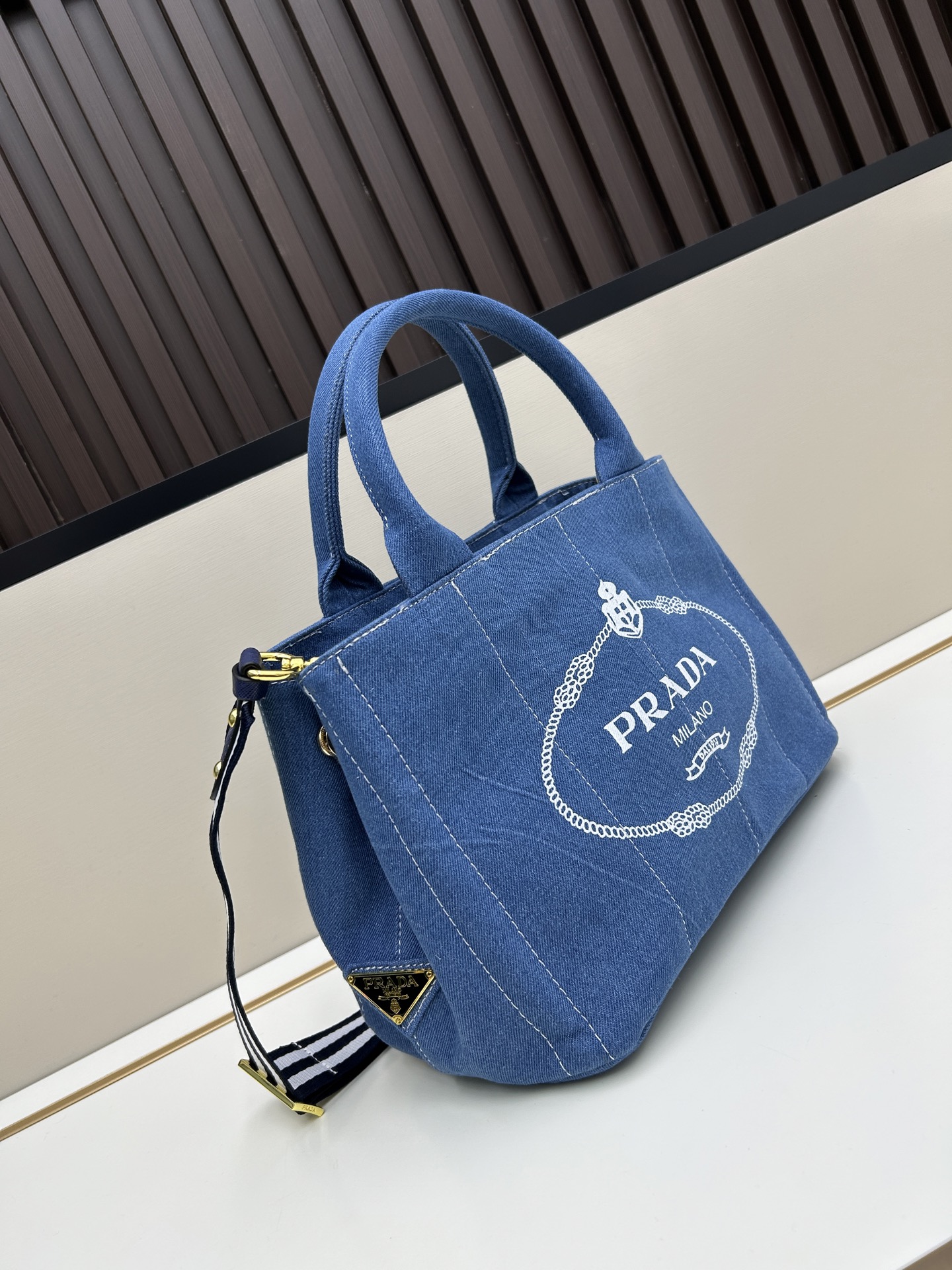 Luxurys Designers Bag Woman Fashion Bags Prada Luxurys designers bag woman fashion bags Blue Beach bags are stylish and practical