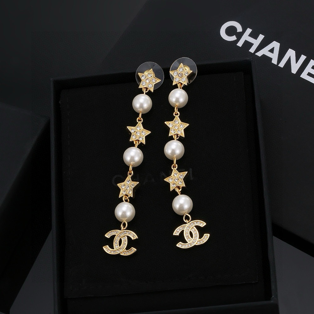 Luxury designer earrings new full of diamond five-pointed star long pearl noble generous simple exquisite original material sterling silver needle all fashion