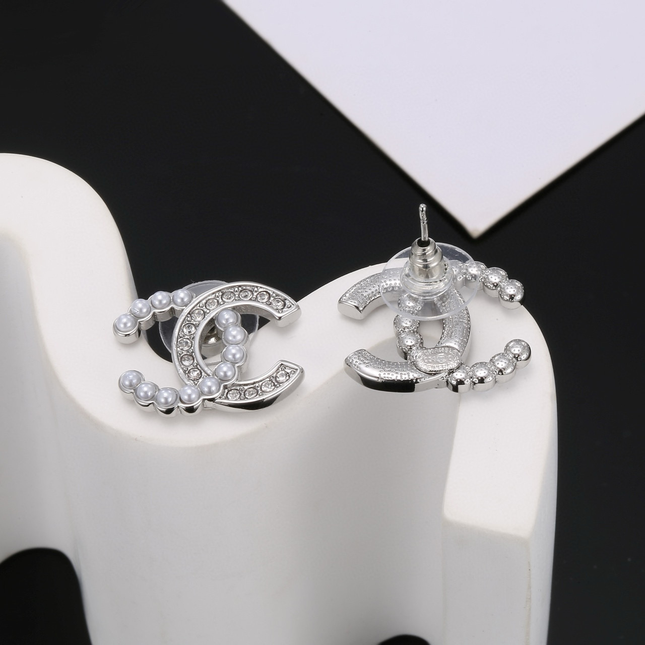 The Seiko version of the luxury designer earrings adorning the face is highly recommended