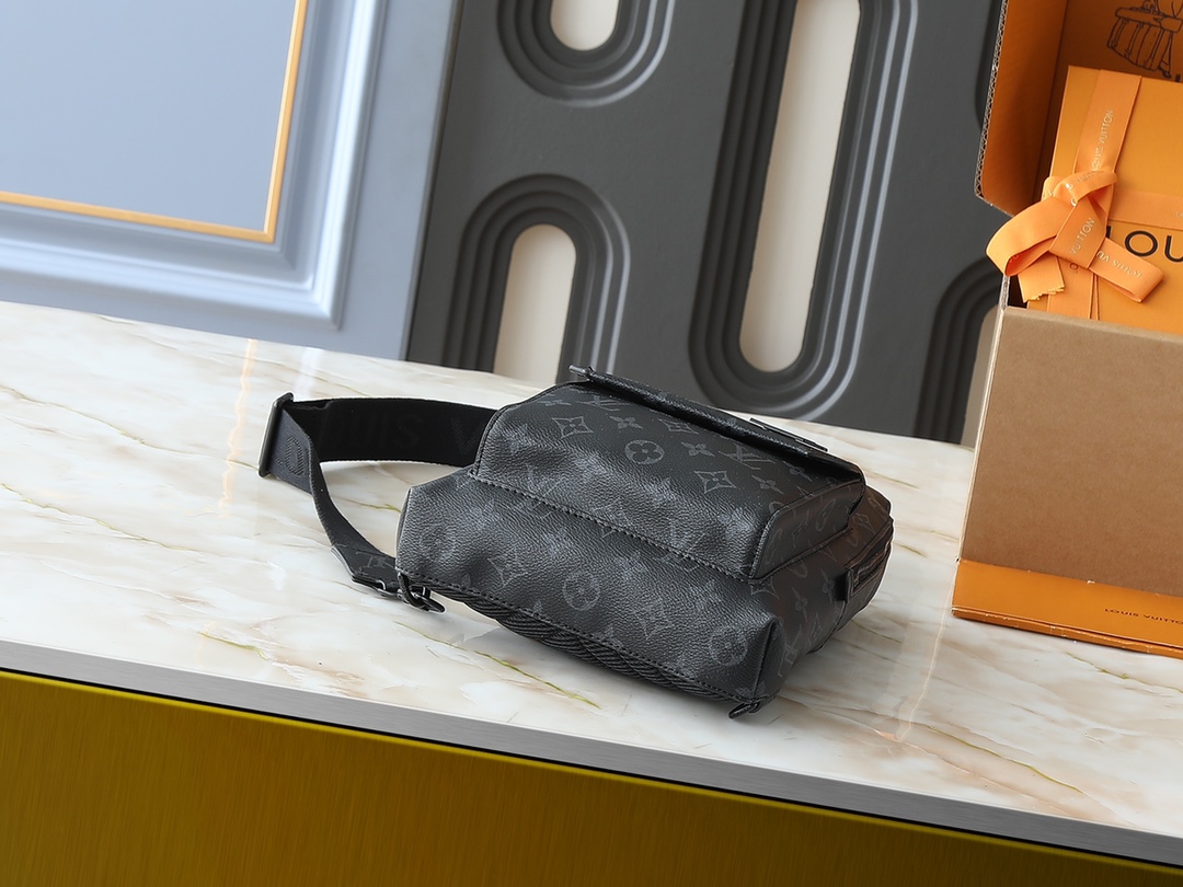 Luxury Designer Bag Women's Fashion Bag Pattern Black Shoulder Bag Rounded Lines Front clamshell magnetic buckle open and close adjustable shoulder strap