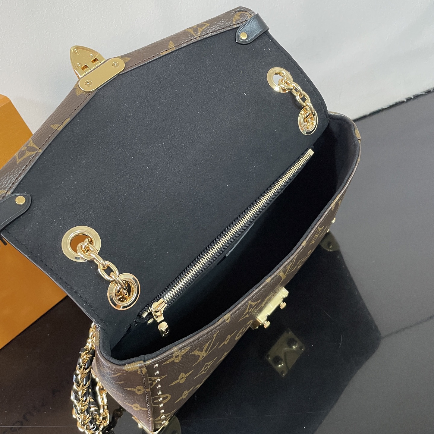 Luxury Designer Bag Women's Fashion Bag Handbag Large capacity coated canvas cow leather metal piece S-lock latch with slide-adjustable, detachable chain