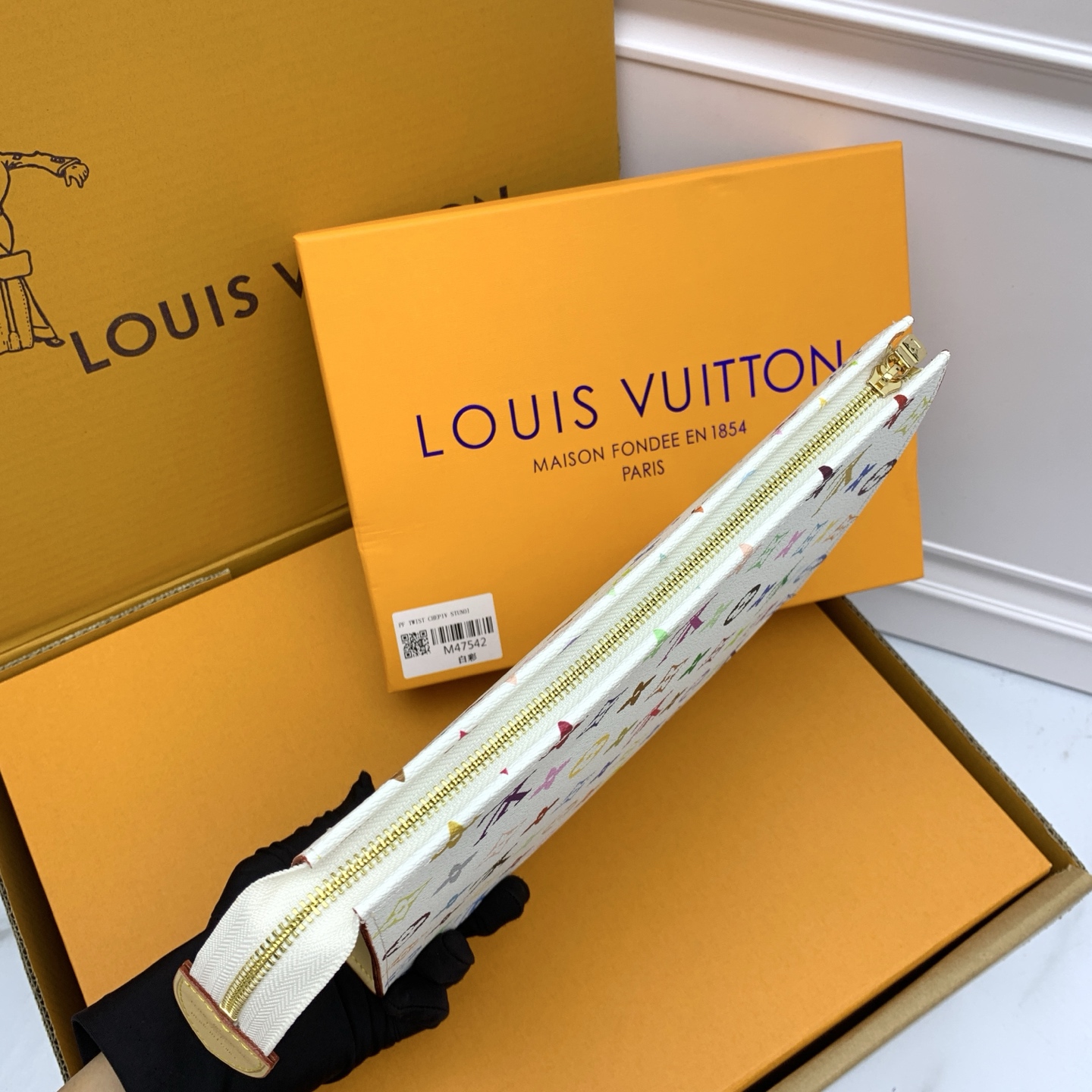 Luxury designer bag Women's fashion bag White canvas toilet bag has a card slot, lipstick bag lining with washable material easily put into the bag