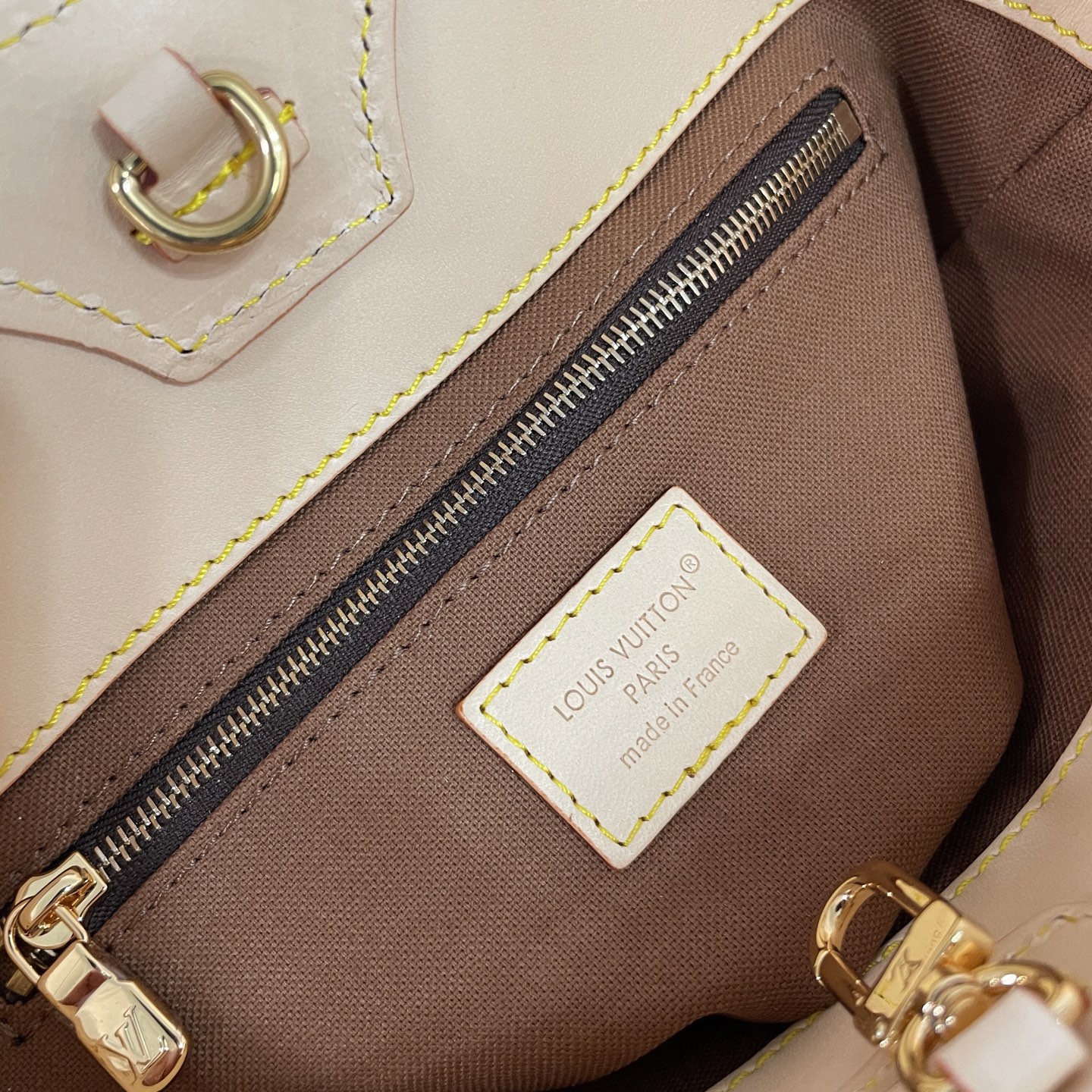 Luxury Designer Bag Women's Fashion Bag Handbag Large Capacity coated canvas cow leather trim Metal padlock removable, adjustable shoulder strap double handles