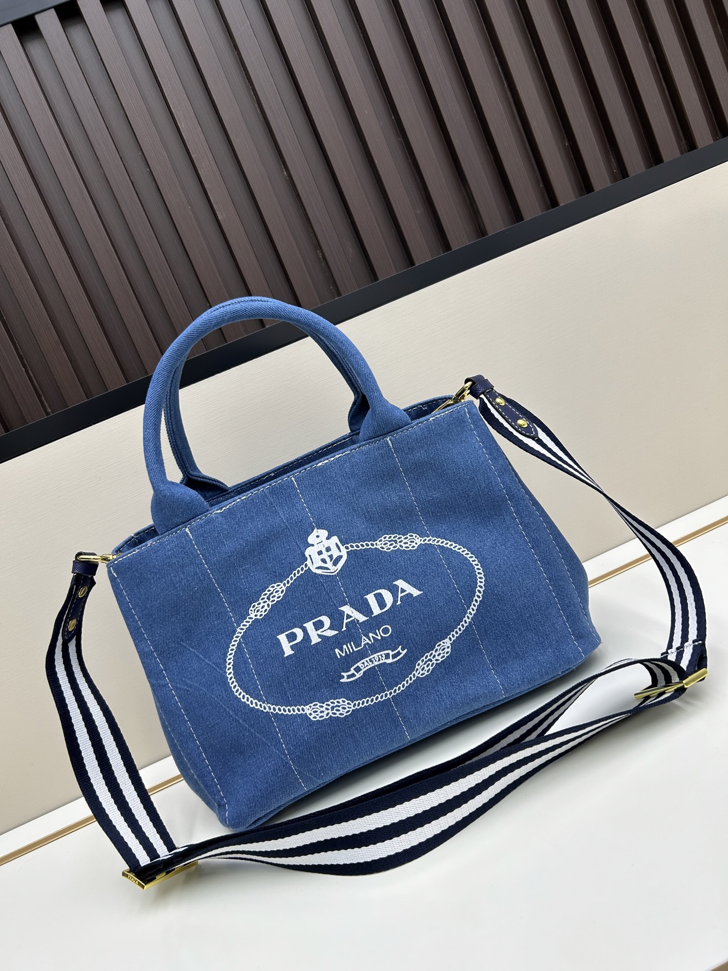 Luxurys Designers Bag Woman Fashion Bags Prada Luxurys designers bag woman fashion bags Blue Beach bags are stylish and practical
