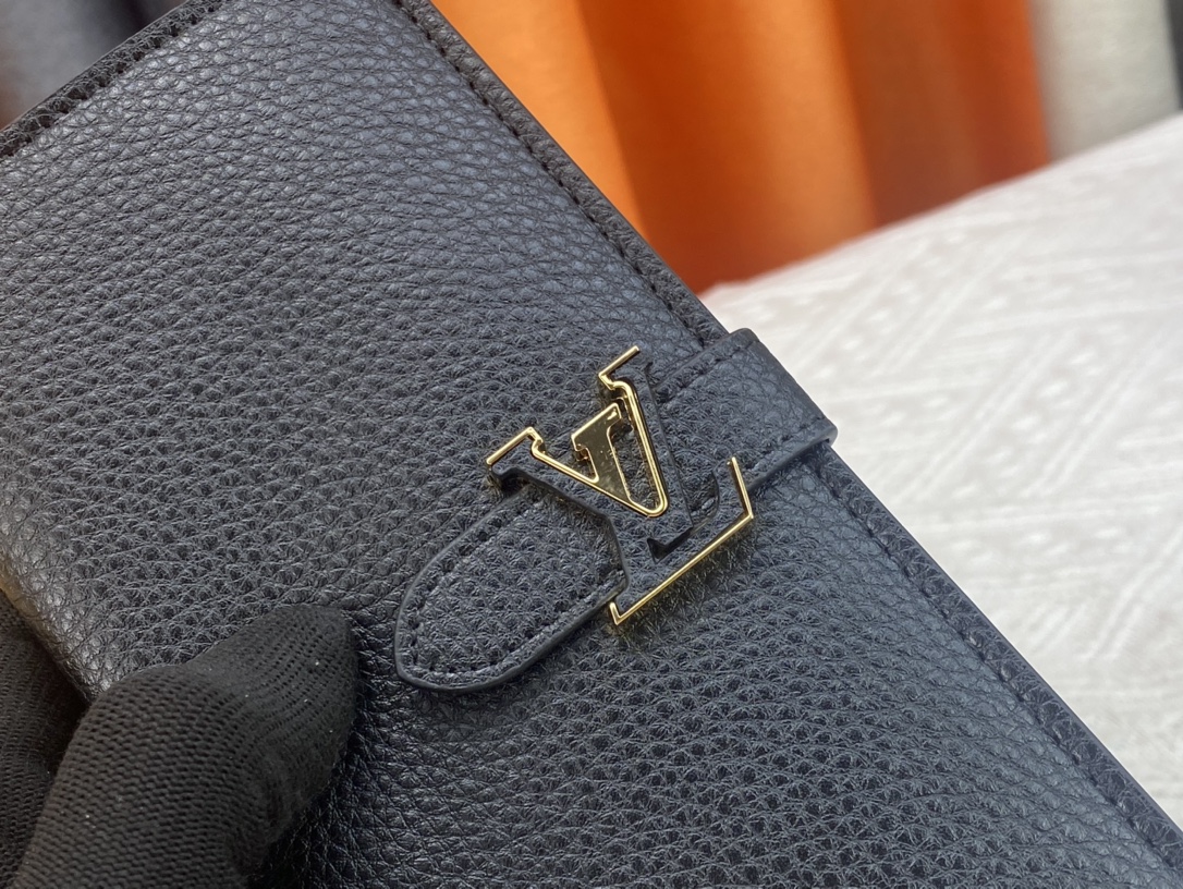 Luxury Designer Bag Women's Fashion Bag Black Money clip Soft grain leather for instant contrast Lining card sandwich zipper coin bag V-shaped sandwich for easy storage