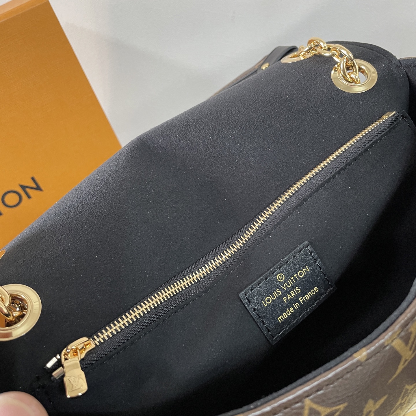 Luxury Designer Bag Women's Fashion Bag Handbag Large capacity coated canvas cow leather metal piece S-lock latch with slide-adjustable, detachable chain