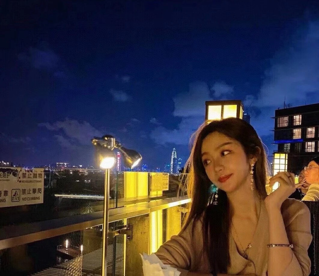 Luxury designer earrings new full of diamond five-pointed star long pearl noble generous simple exquisite original material sterling silver needle all fashion