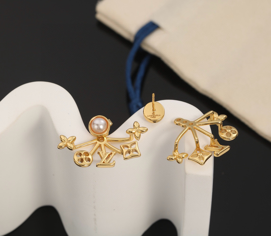 Luxury designer earrings exquisite workmanship polishing color brand style star with classic everything