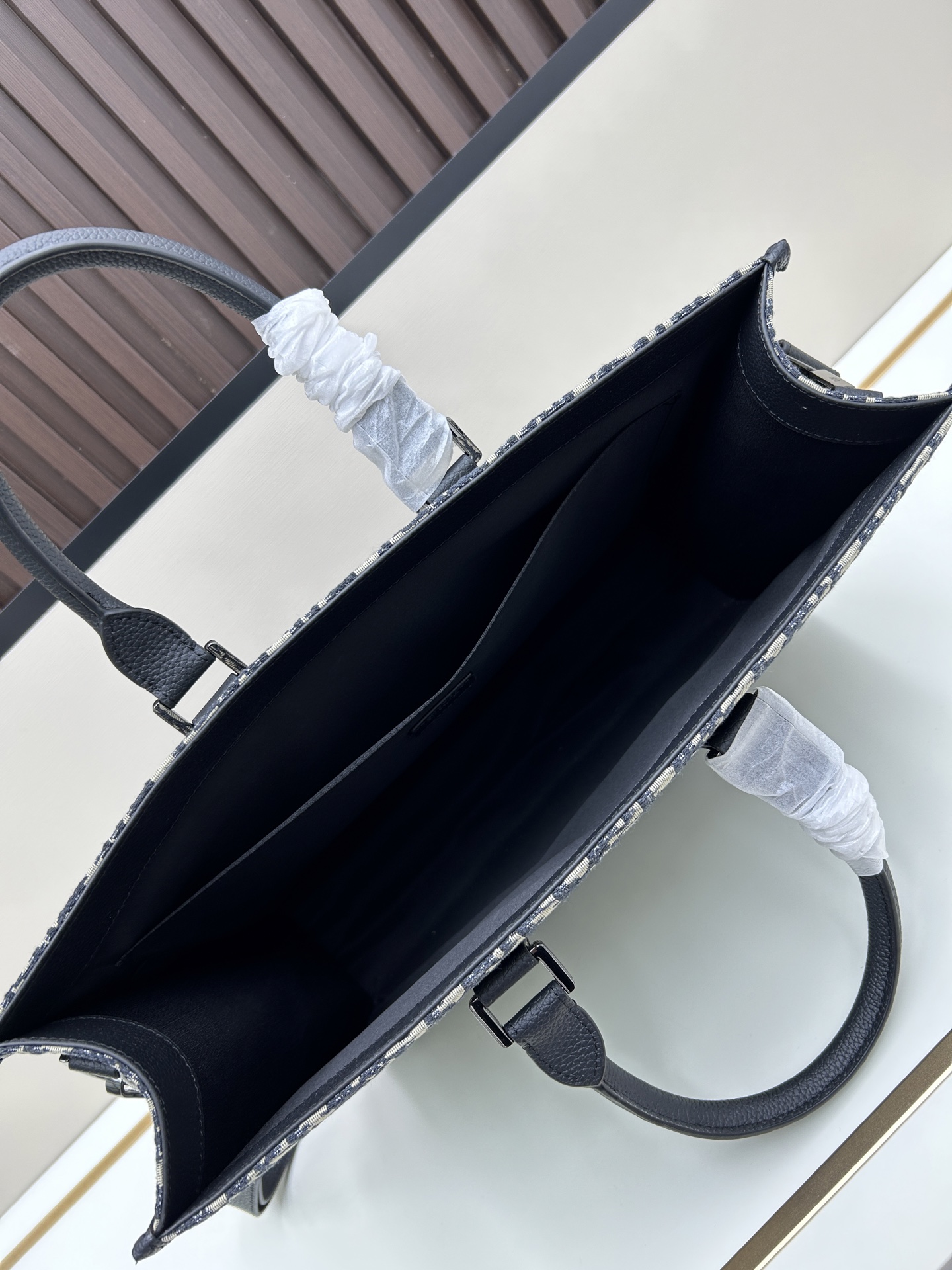 Luxury Designer Bag Women's Fashion Bag Black Dior printed cow leather spacious compartment top handle adjustable, detachable shoulder strap