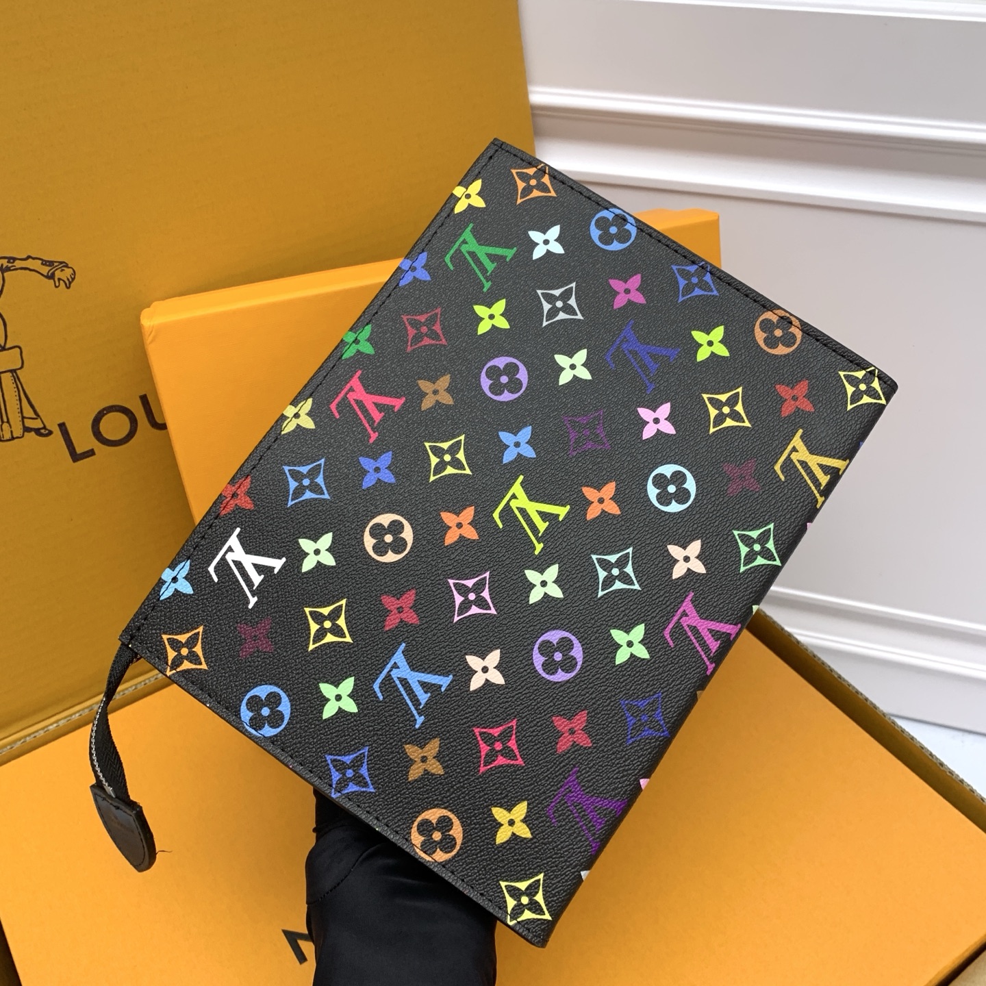 Luxury designer bag Women's fashion bag Black canvas toilet bag has a card slot, lipstick bag lining with washable material easily put into the bag