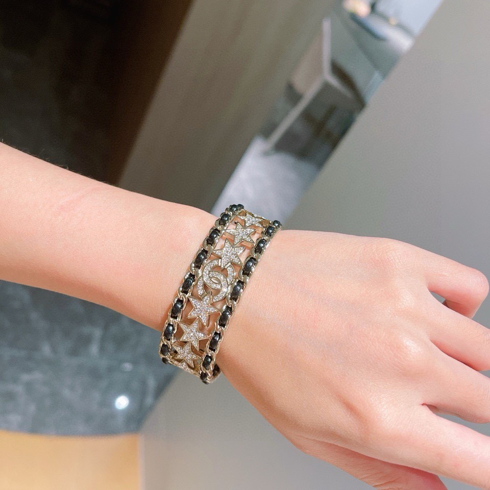 Luxury designer black leather bracelet authentic material custom seiko version highly recommended spot second hair