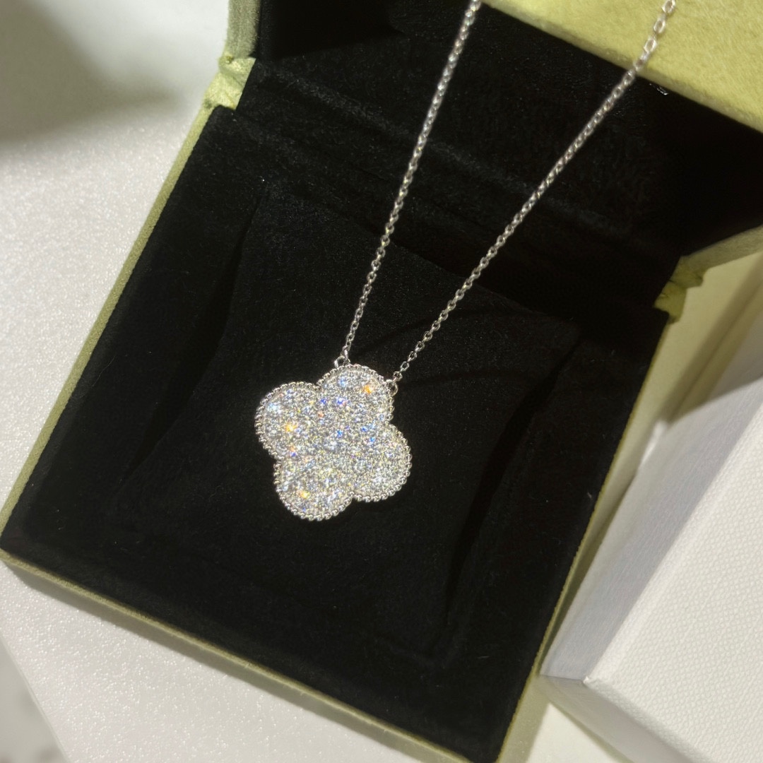 Luxury designer short necklace new full diamond four-leaf clover fine whole body 925 sterling silver gold-plated bead edge round full sterling silver necklace