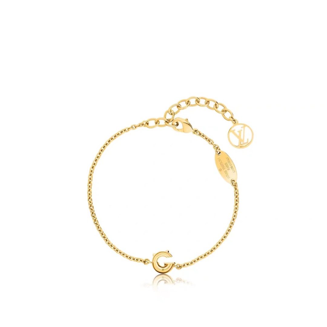 Luxury designer bracelet Letter high-end thick gold plating elegant intellectual atmosphere all matching style high quality