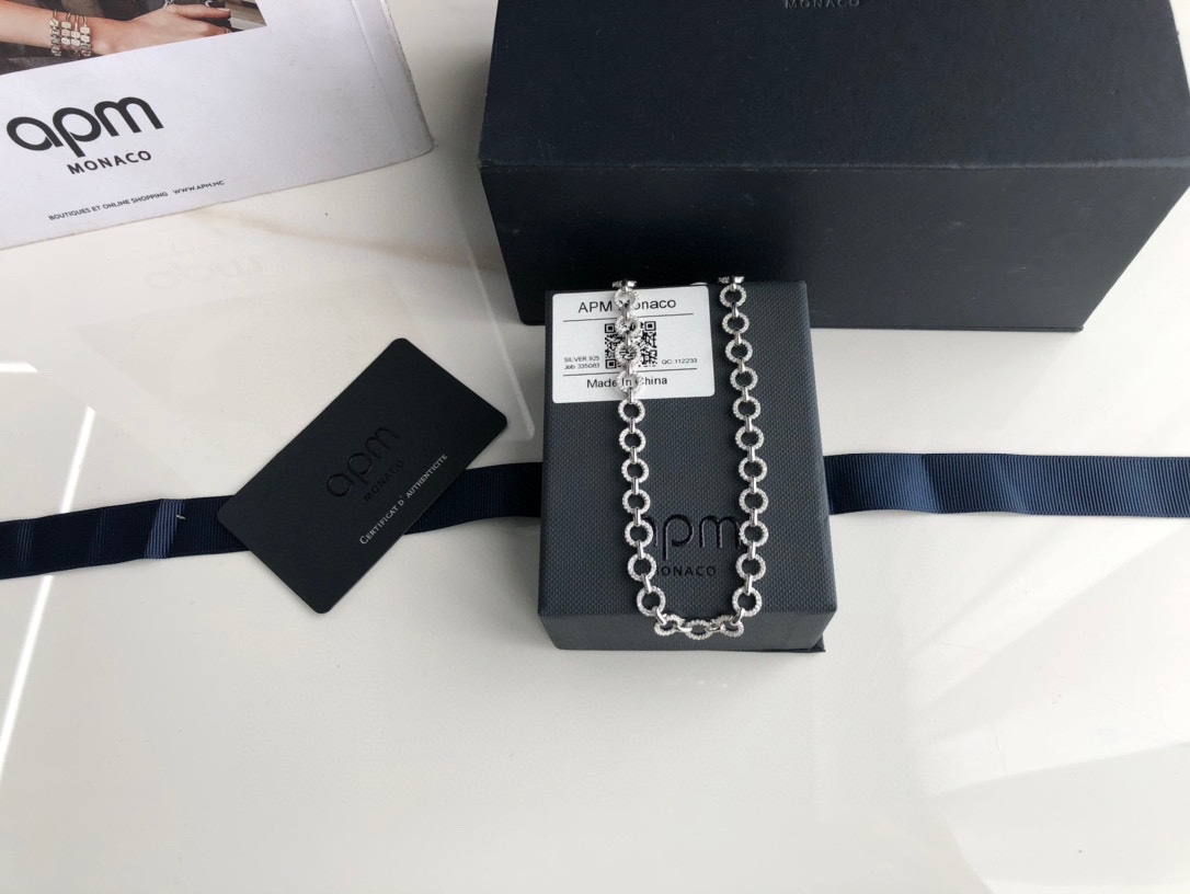 Luxury designer necklace ring chain New chain chain shape bright zircon dazzling distinctive