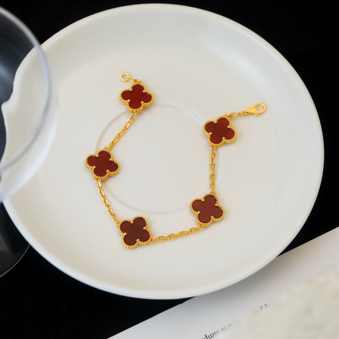 Luxury Designer Multifaceted Bracelet Classic carborundum CNC diamond buckle Premium without limiting hand circumference