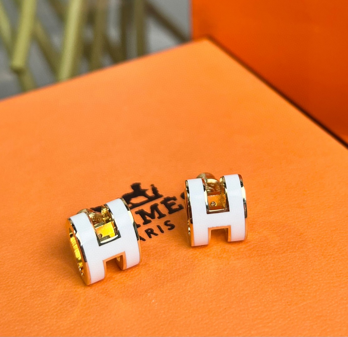 Luxury designer earrings Classic H Enamel Oval selected material plated thick gold atmospheric quality sweet silver white