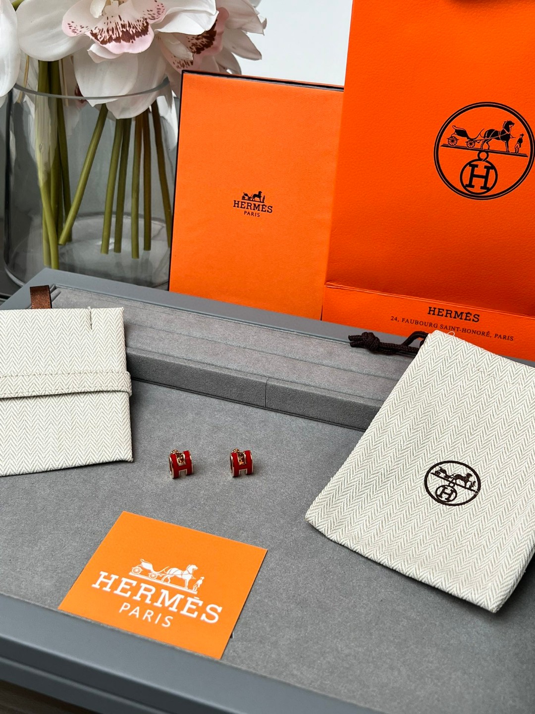 Luxury Designer Earrings Orange and Red Classic H Selected materials plated Thick gold Atmospheric Quality Sweet earrings and pendants for dual use