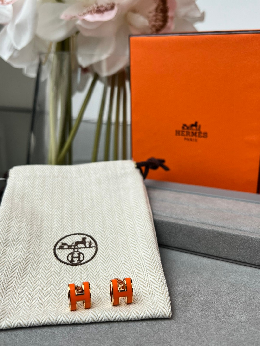 Luxury Designer Earrings Orange and Red Classic H Selected materials plated Thick gold Atmospheric Quality Sweet earrings and pendants for dual use