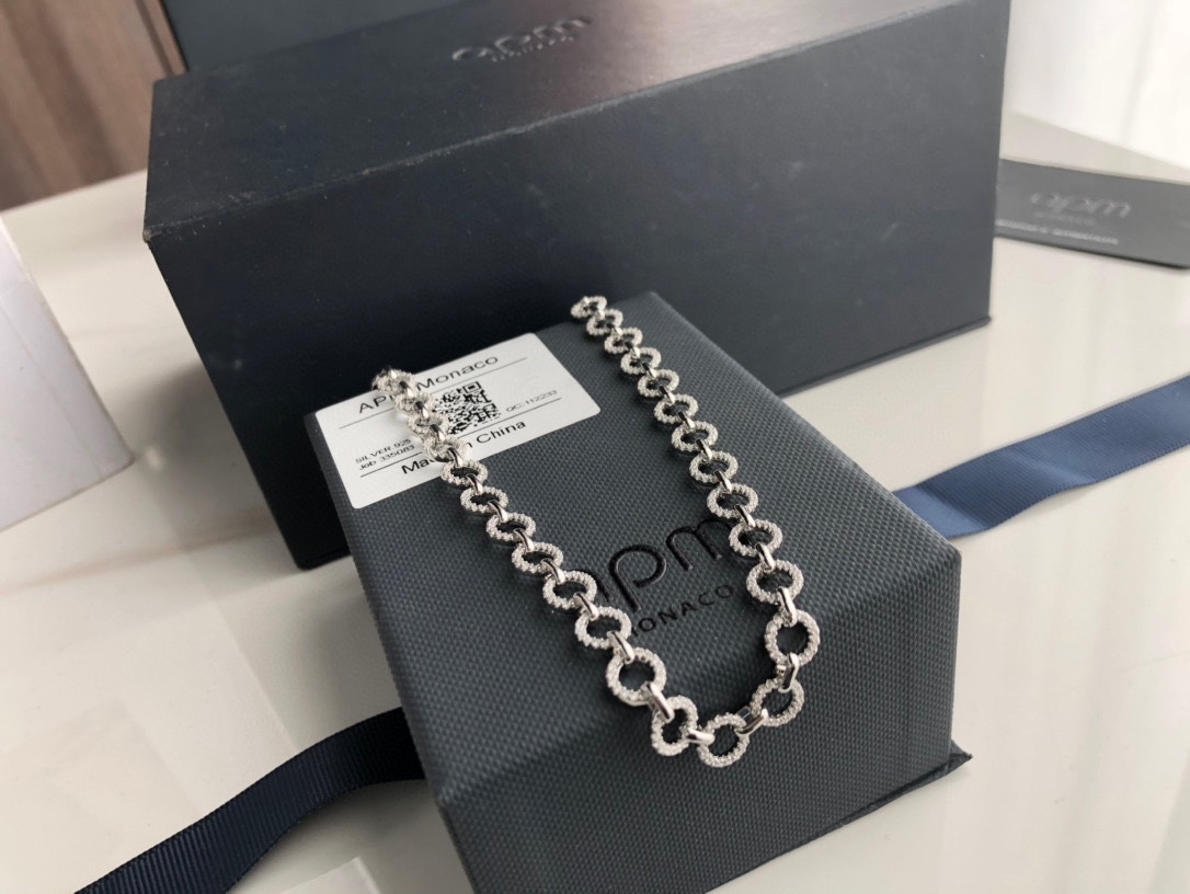 Luxury designer necklace ring chain New chain chain shape bright zircon dazzling distinctive