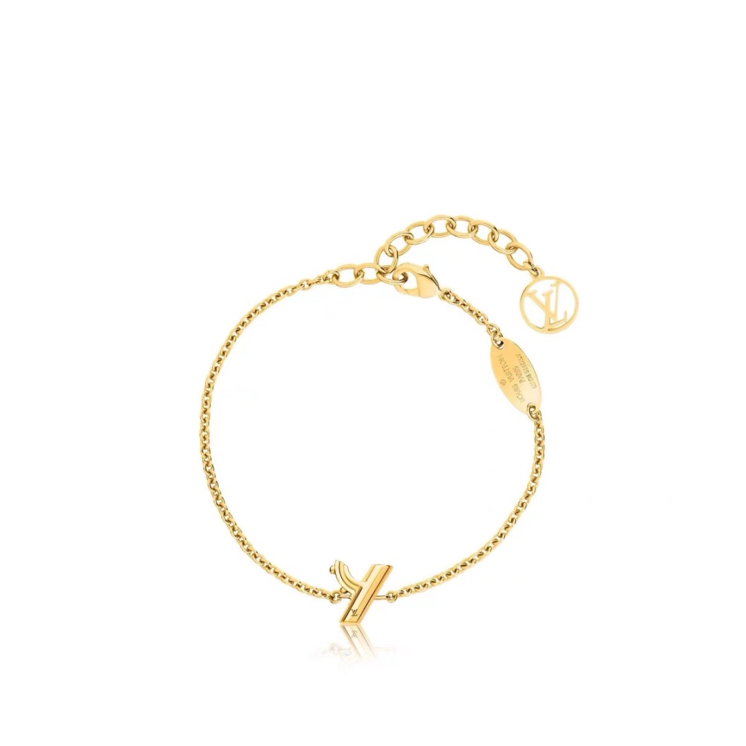 Luxury designer bracelet Letter high-end thick gold plating elegant intellectual atmosphere all matching style high quality