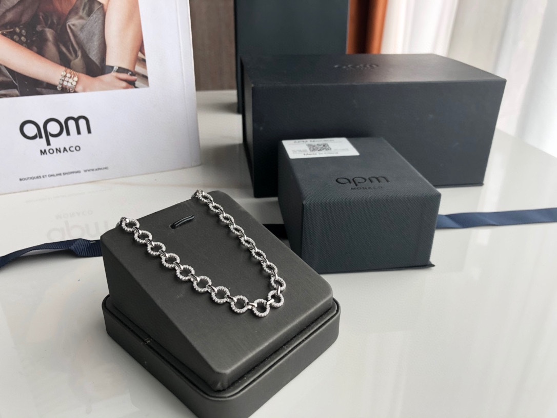 Luxury designer necklace ring chain New chain chain shape bright zircon dazzling distinctive