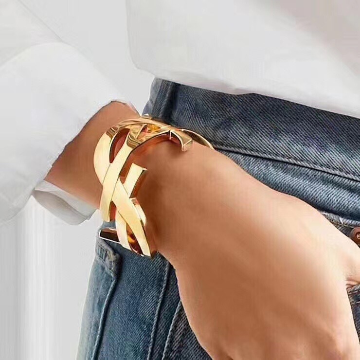Luxury designer bracelet brass plated 18K gold new high quality senior handsome classic Fashion