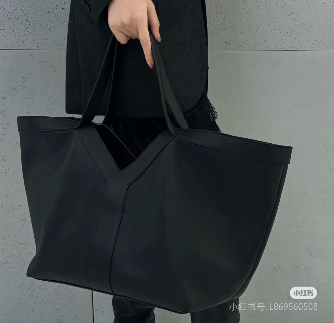 Luxury designer Bag Women's Fashion Bag black New Fine grain leather Tote Bag Y letter logo Lightweight capacity Large interior zipper bag Hook buckle open suede leather lining bronzed metal trim simplicity