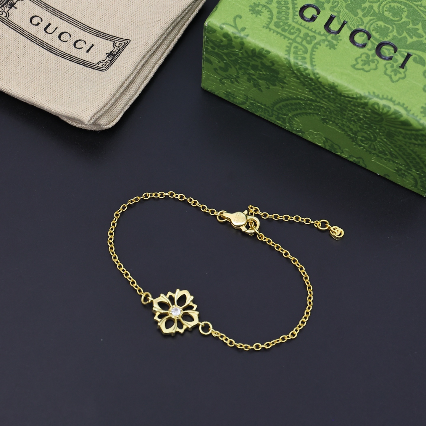 Luxury designer bracelet new counter authentic 18K gold flower rose gold three-dimensional hollow