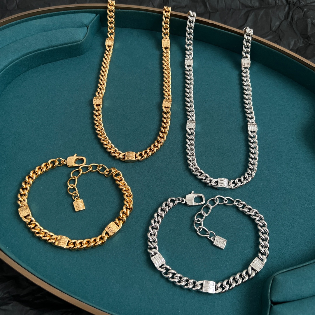 Luxury designer necklace bracelet High-end quality Metal material (G) chain ring fashion single exquisite workmanship Heavy industry version full texture