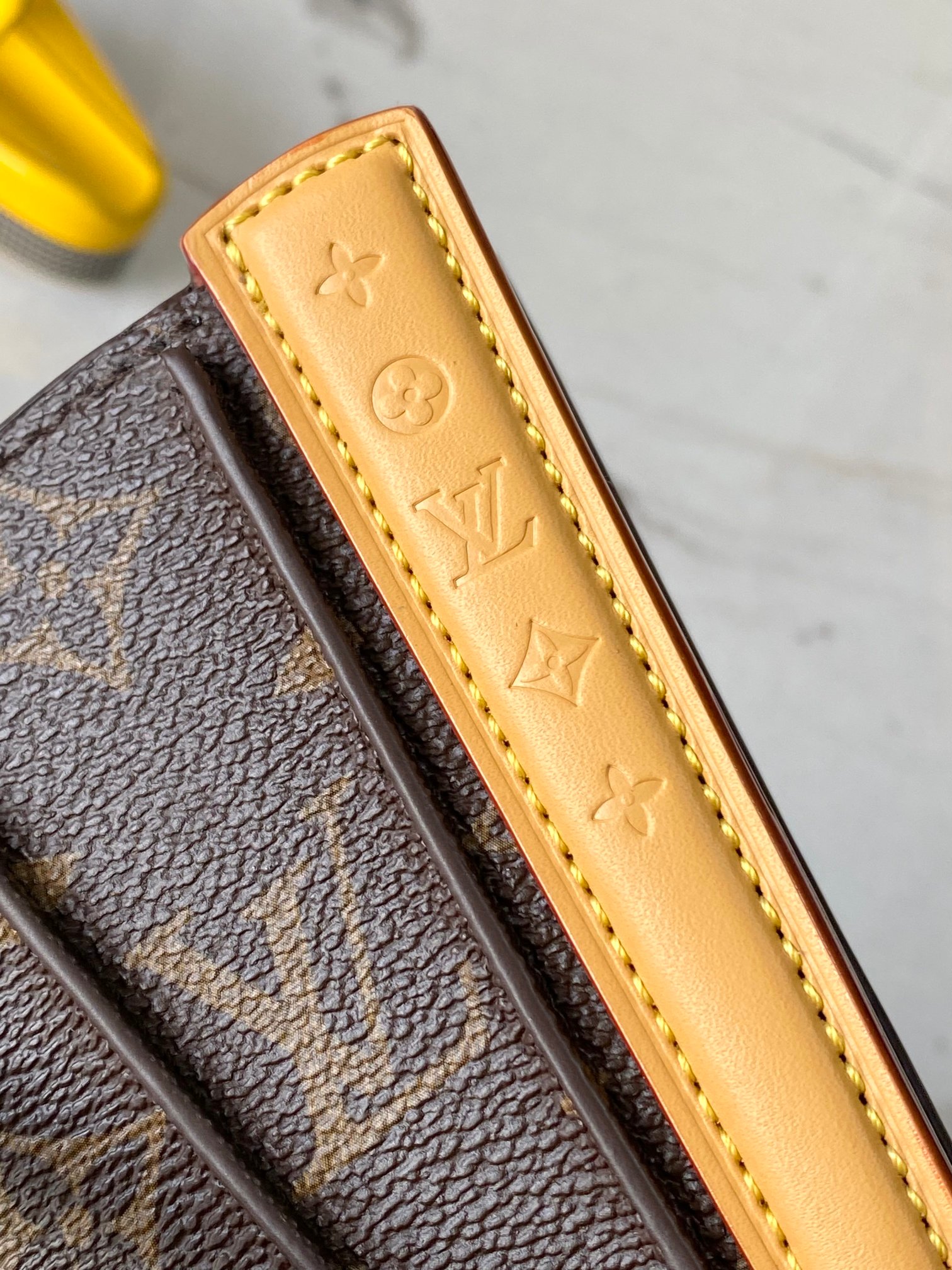 Luxury designer women's fashion handbag presbyopia A grade all steel hardware imported original fabric is easy to carry