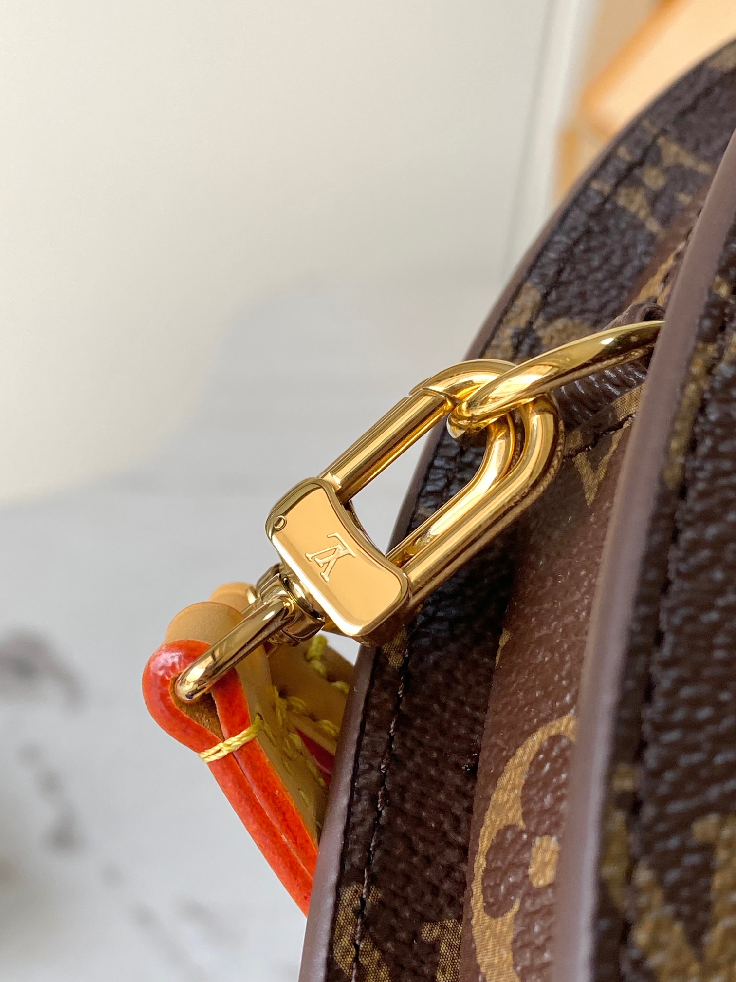 Luxury designer women's fashion handbag presbyopia A grade all steel hardware imported original fabric is easy to carry