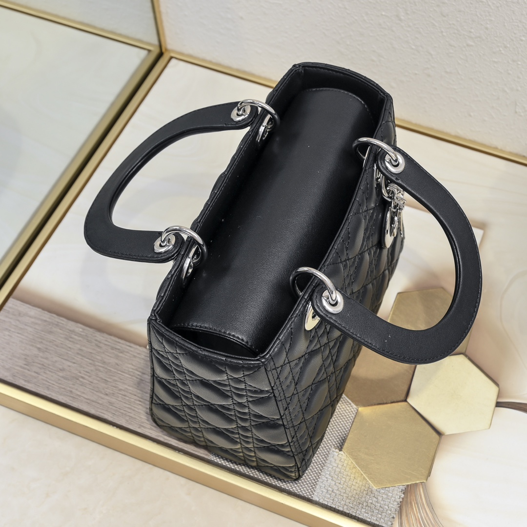 Luxury Designer Bag Women's Fashion bag Five check sheepskin shoulder bag Classic single shoulder crossbody detachable leather strap feel soft ultra-delicate fashion simple design