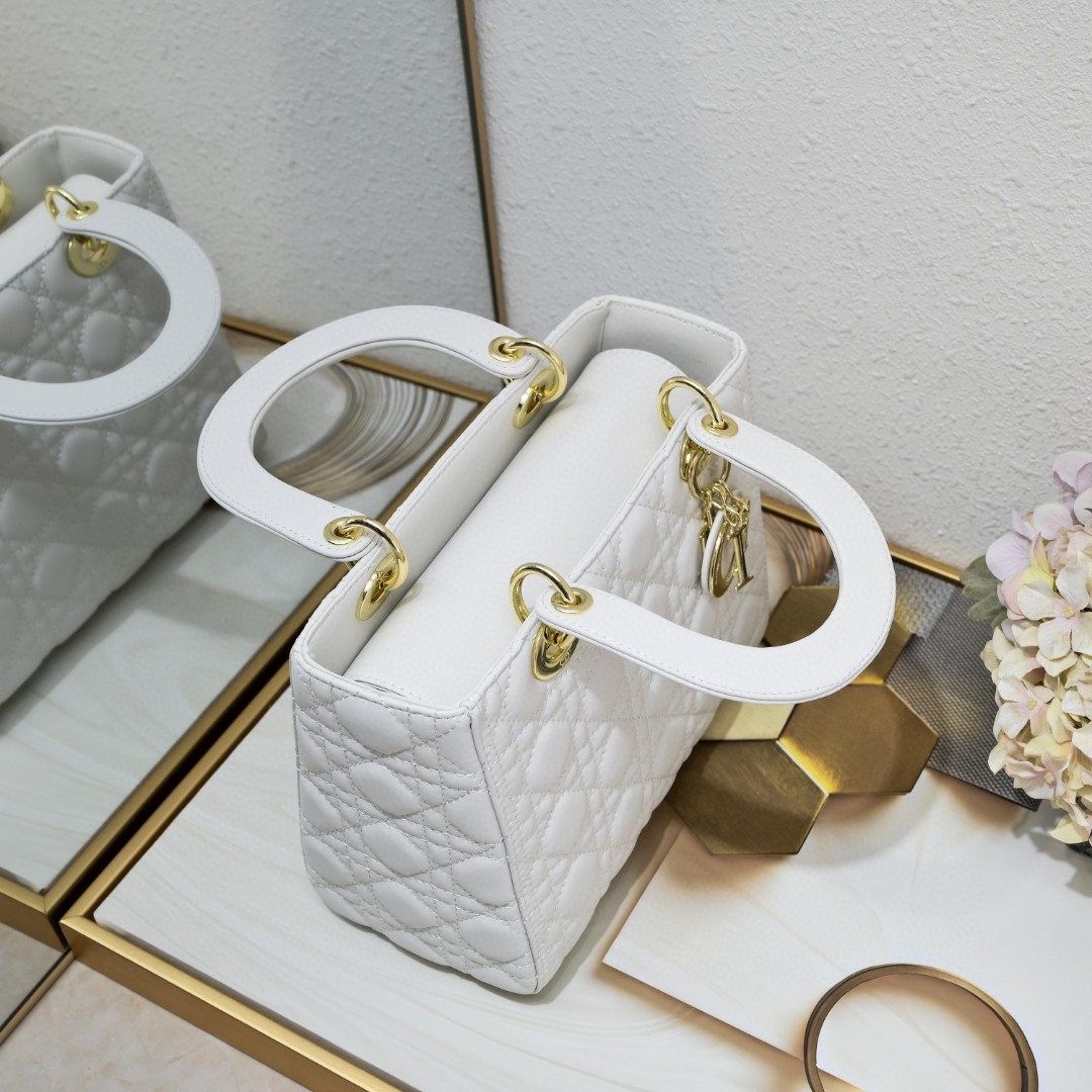 Luxury Designer Bag Women's Fashion bag white Five check sheepskin shoulder bag Classic single shoulder crossbody detachable leather strap feel soft ultra-delicate fashion simple design